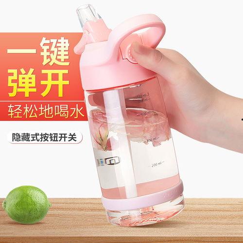 怎么装网红水杯吸管里,轻松打造时尚饮品新体验